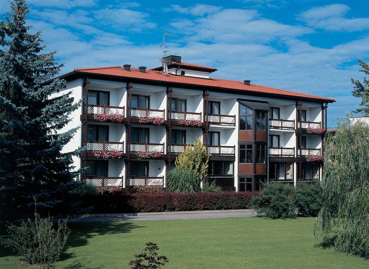 Hotel Brunnenhof Бад-Фюссинг Экстерьер фото